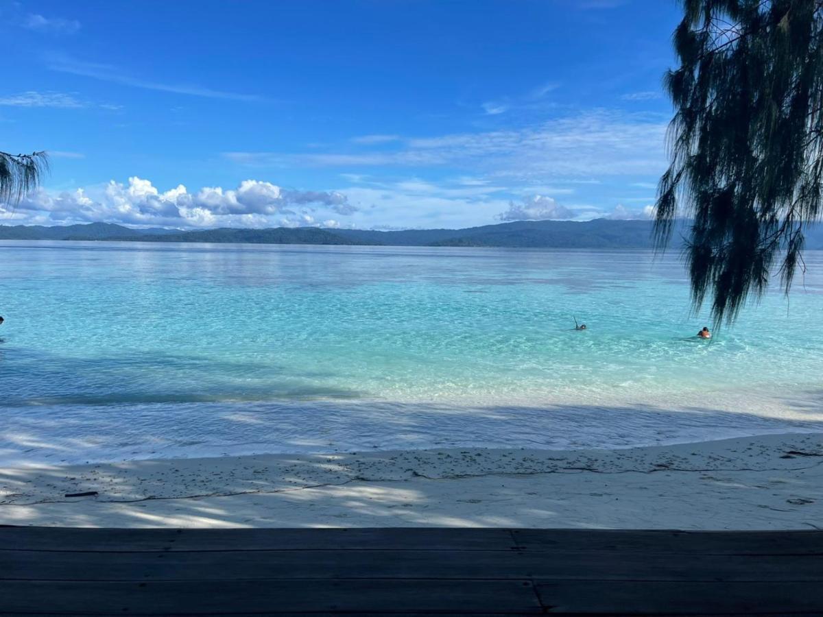 Wai Resort - Raja Ampat Pulau Birie Eksteriør billede